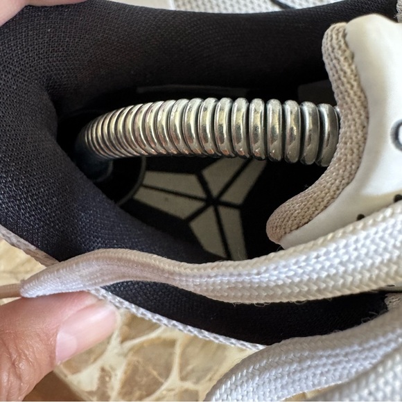 Nike Kobe 10 Fundamentals Mens Sneakers Athletic Shoes size 9 - Picture 9 of 12